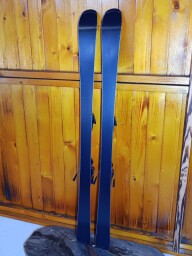 LYŽE MC KINLEY TEAM 7 140CM